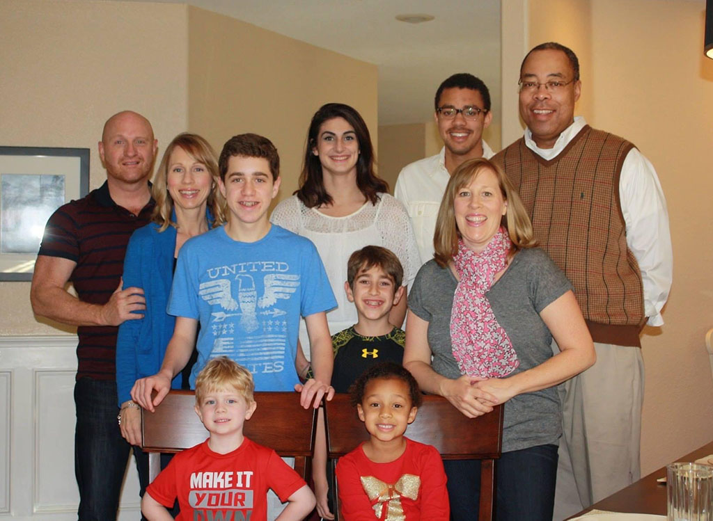 Danisa and Swofford stand with their family on Thanksgiving, just days after kidney transplant