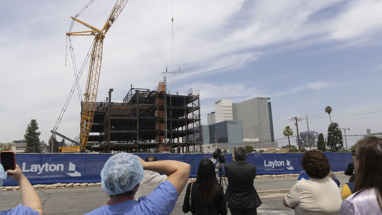 topping off ceremony