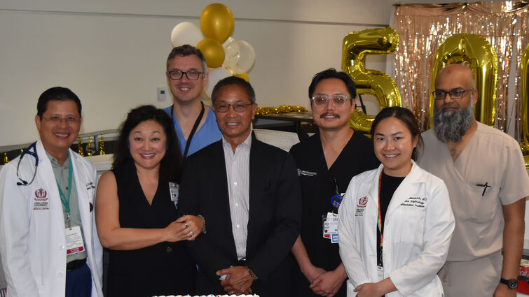 Part of the LLUH Transplant Institute team celebrating 5,000 kidney transplants. 