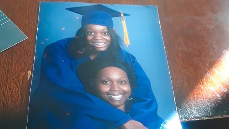 Janeé Hines was diagnosed with heart failure after giving birth to her daughter, Da’Auna Raneé Jackson, nearly 20 years ago. Today, both mother and daughter are thriving, and celebrated Da’Auna’s high school graduation last year. Da’Auna Raneé Jackson with her mother, Janeé Hines