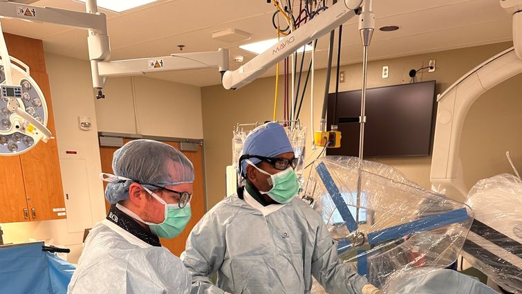 Dr. Pillai performing an endovascular treatment 