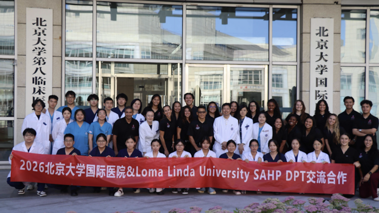 Group photo in front of hospital
