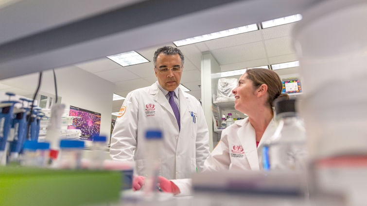 Saied Mirshahidi in a research lab