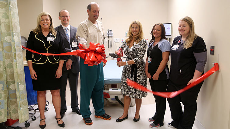 Officials of LLUMC – Murrieta cut the ribbon on one of five new Emergency Department treatment rooms. From left, Linda Soubirous, MSN, Jared Horricks, MBA, Kevin Flaig, MD, Kristin Butler, BSN, Andrea Bolton, LVN, and Sarah Wallencheck, RN.