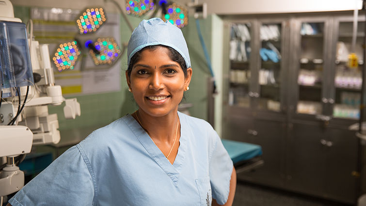 Maheswari “Maggie” Senthil, MD, one of only eight surgical oncologists in Southern California qualified to perform a rare procedure, was in the right place at the right time last July. Photo by Chet Williams. Mahewari Senthil, MD