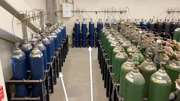 tank array of anesthetic gasses for operating rooms