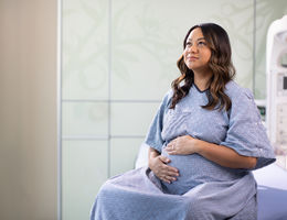 pregnant woman in hospital room