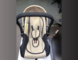Counterfeit car seat sold online counterfeit car seat