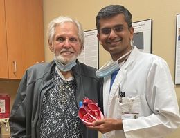 Ralph Armstrong and Harit Desai, MD, the associate director for the cardiac catheterization lab and structural heart intervention program at LLUMC – Murrieta
