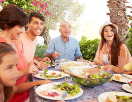 Diners Researchers have found that adhering to the 2015 Dietary Guidelines for Americans pays significant health dividends even for people living outside the United States.