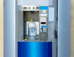 Water dispensing machine