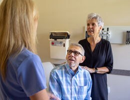 Patient talks to nurse