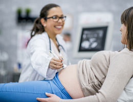 pregnant women gets ultrasound 