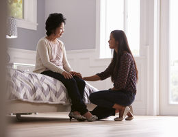Trials halted on promising Alzheimer's drug: What's next? mother with Alzheimer's and daughter