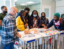 "Doctor Me" Medical School Immersion Day "Doctor Me" Medical School Immersion Day