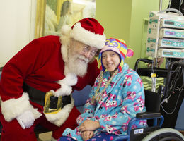 Patients treated to live theatrical music for the holidays by BellaJohn Theatricals