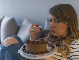 Study: Adolescents who consume a diet high in saturated fats may develop poor stress coping skills, signs of post-traumatic stress disorder as adults 