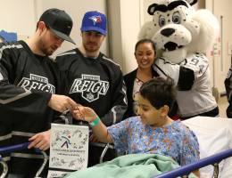 PHOTO RELEASE: Ontario Reign kicks off 2018 visiting patients