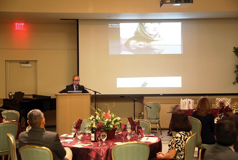 Carlos Casiano, PhD